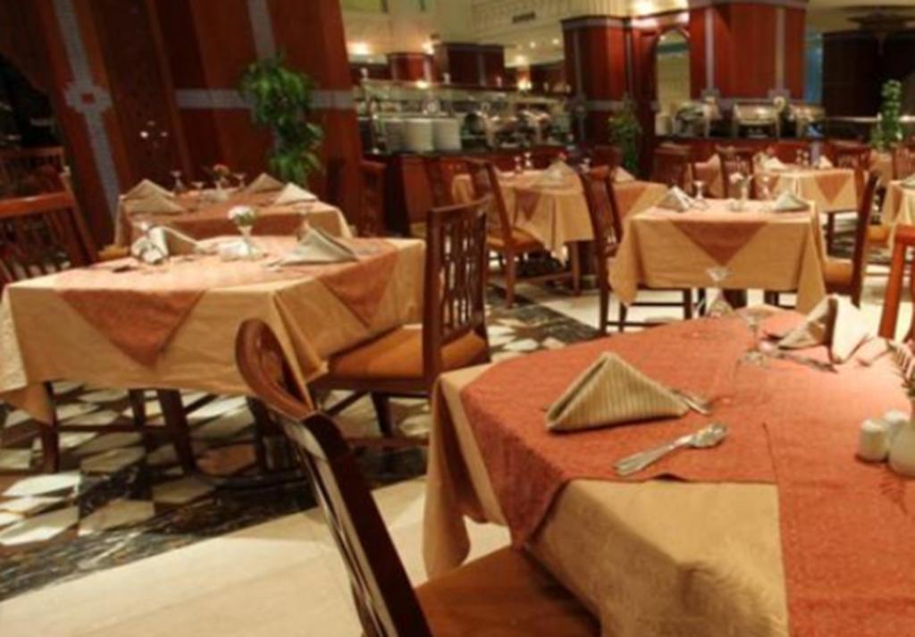 Ramada Madinah Al Hamra Hotel Medina Exterior photo
